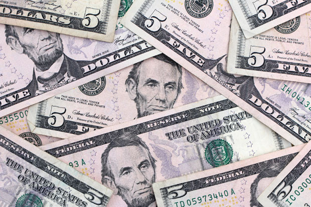 Амерички дуг сеје панику